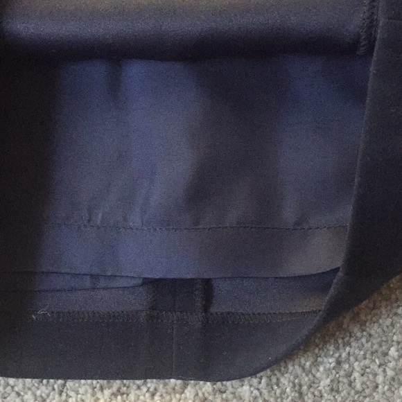 Navy mini skirt 26 inch waist - Picture 7 of 8